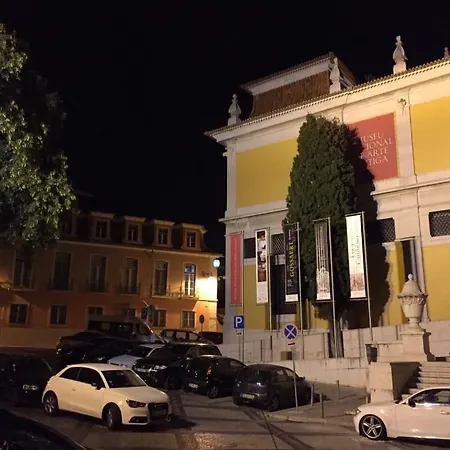 Cosy&shiny Lovely In Santos Apartment Lissabon